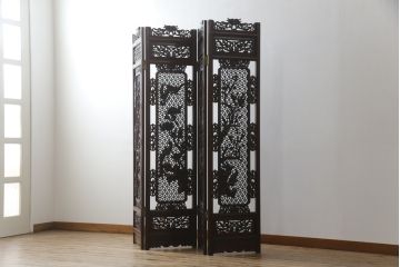 アジアンビンテージ　美品　花梨(カリン)材　迫力ある彫刻のデザインが目を惹く四連衝立て(パーテーション、衝い立て、つい立て、仕切り、ヴィンテージ)(定価約48万円)(R-074196)