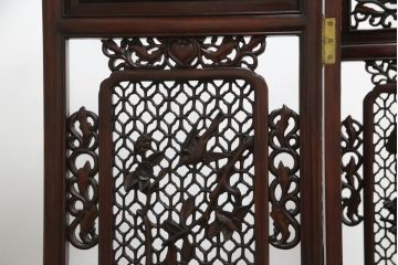 アジアンビンテージ　美品　花梨(カリン)材　迫力ある彫刻のデザインが目を惹く四連衝立て(パーテーション、衝い立て、つい立て、仕切り、ヴィンテージ)(定価約48万円)(R-074196)