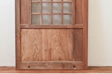 アンティーク建具　総欅(ケヤキ)材　美しく流れるような杢目が目を惹くマス目格子蔵戸1枚(きつね格子、狐格子、玄関戸、玄関ドア、引き戸、枡格子、格子戸、マス目、升目)(R-074198)