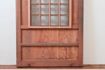アンティーク建具　総欅(ケヤキ)材　美しく流れるような杢目が目を惹くマス目格子蔵戸1枚(きつね格子、狐格子、玄関戸、玄関ドア、引き戸、枡格子、格子戸、マス目、升目)(R-074198)