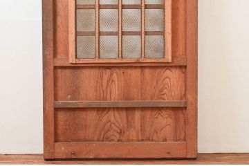 アンティーク建具　総欅(ケヤキ)材　美しく流れるような杢目が目を惹くマス目格子蔵戸1枚(きつね格子、狐格子、玄関戸、玄関ドア、引き戸、枡格子、格子戸、マス目、升目)(R-074199)