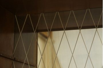 デンマークビンテージ　チーク材　北欧テイストのお部屋づくりにぴったり!!木の温もりを感じさせる洗練されたフォルムのサイドボード(キャビネット、収納棚、戸棚、ヴィンテージ、北欧)(R-074204)