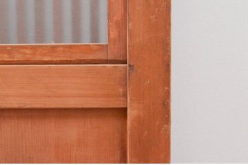 アンティーク建具　赤みがかった木色と整然と並ぶ格子が美しい裏障子付き格子戸3枚セット(引き戸、障子戸)(R-074209)