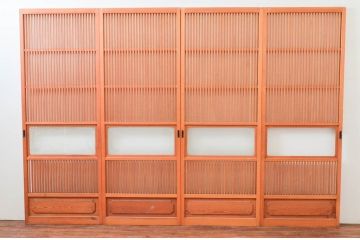 アンティーク建具　腰板欅(ケヤキ)材　上品な和空間を演出してくれる幅狭格子戸4枚セット(引き戸、ガラス帯戸)(R-074211)