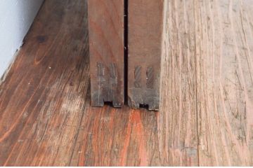 アンティーク建具　お洒落な組子がアクセントになるガラス入り板戸2枚セット(引き戸、帯戸)(R-074214)