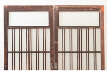 アンティーク建具　昔懐かしい雰囲気を漂わせる玄関戸2枚セット(引き戸、ガラス戸)(R-074216)