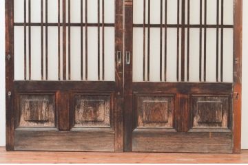 アンティーク建具　昔懐かしい雰囲気を漂わせる玄関戸2枚セット(引き戸、ガラス戸)(R-074216)