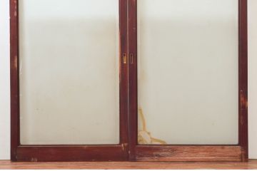 アンティーク建具　総欅(ケヤキ)材　漆塗りが上品な大判ガラス戸2枚セット(引き戸)(R-074218)