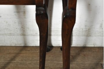 イギリスアンティーク　Lloyd's Antiques(ロイズ・アンティークス)取り扱い　天板のパーケットリーと曲線を描くデザインがお洒落なネストテーブル(サイドテーブル、コーヒーテーブル、カフェテーブル、ローテーブル、英国)(R-074231)