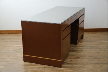 中古　オーダー家具　重厚な佇まいが魅力的な両袖デスク　定価約70万円相当　(R-074238)