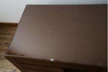 中古　オーダー家具　重厚な佇まいが魅力的な両袖デスク　定価約70万円相当　(R-074238)