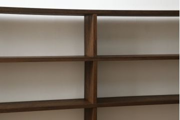 和製アンティーク　シンプルなデザインがお部屋に取り入れやすい横長本棚(ブックシェルフ、オープンシェルフ、オープンラック、飾り棚、陳列棚、店舗什器)(R-074239)