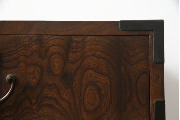 和製アンティーク　上手物!!　三方欅(ケヤキ)材　内部桐材　上品な銅金具の小箪笥(収納箪笥、整理箪笥、引き出し)(R-074240)