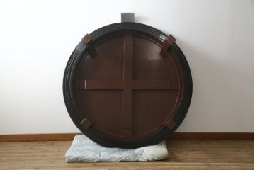 和製ビンテージ　特大　高級品!!　丸に十文字家紋の丸型漆塗り座卓(ちゃぶ台、ローテーブル、センターテーブル、リビングテーブル、ラウンドテーブル、丸テーブル、ヴィンテージ)(定価約90万円)(R-074241)