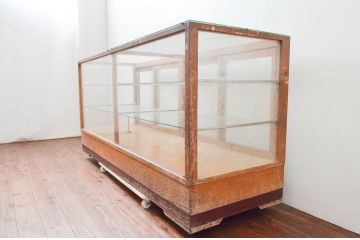 和製ビンテージ　ナラ(楢)材　シンプルなデザインが取り入れやすい木枠のガラスケース(Gケース、カウンターショーケース、ディスプレイケース、コレクションケース、キャビネット、飾り棚、陳列棚、店舗什器、ヴィンテージ)(R-074245)