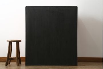和製アンティーク　艶のある明るい色味が美しい!! 朱色の漆で塗り直された古い総桐箪笥(総桐たんす、衣装箪笥、着物箪笥、収納箪笥、和タンス、引き出し)(R-074261)