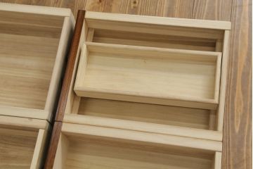 中古　美品　品の良い佇まいで和の空間を引き立てる水屋箪笥サイドボード(食器棚、戸棚、収納棚、キャビネット、ローボード)(R-074262)