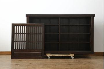 中古　美品!!　広島県　博永家具　松尾博昭作　重厚感ある佇まいが魅力的な五尺水屋箪笥サイドボード(食器棚、戸棚、収納棚、キャビネット)(R-074264)