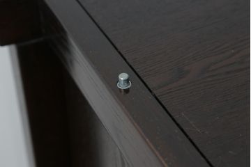 中古　美品　広島県　博永家具　松尾博昭作　重厚感ある佇まいが魅力的な五尺水屋箪笥サイドボード(食器棚、戸棚、収納棚、キャビネット)(R-074265)
