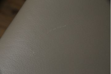 中古　カリモク家具(karimoku)　domani(ドマーニ)　Excel-Life(エクセルライフ)　ZSA3シリーズ　本革(レザー)　スタイリッシュな空間演出におすすめなソファとスツールのセット(3人掛け、3P、アームソファ、オットマン)(定価約107万円)(R-074269)