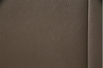 中古　カリモク家具(karimoku)　domani(ドマーニ)　Excel-Life(エクセルライフ)　ZSA3シリーズ　本革(レザー)　スタイリッシュな空間演出におすすめなソファとスツールのセット(3人掛け、3P、アームソファ、オットマン)(定価約107万円)(R-074269)