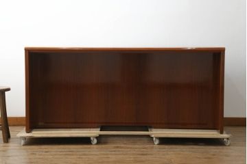 中古　美品!!　高級品　カリモク家具(karimoku)　domani(ドマーニ)　Forza(フォルザ)シリーズ　シンプルなデザインとたっぷりな収納力が魅力の両袖机(ニーホールデスク、プレジデントデスク、ワークデスク、在宅用、在宅ワーク用)(定価約92万円)(R-074270)