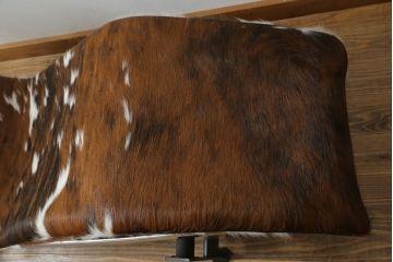 中古　美品!!　イタリア　Cassina(カッシーナ)　Le Corbusier(ル・コルビュジエ)　LC4　スタイリッシュで洗練された大人の空間を演出するシェーズロング(寝椅子、カウチ)(定価約92万円)(R-074275)