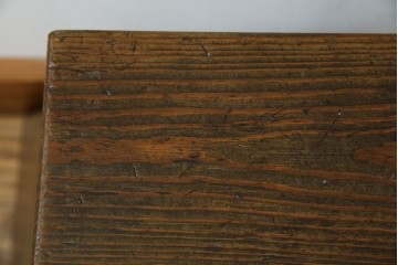 和製アンティーク　松材　古い木が味わい深いシンプルな踏み台　(R-074277)