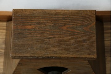 和製アンティーク　松材　古い木が味わい深いシンプルな踏み台　(R-074277)