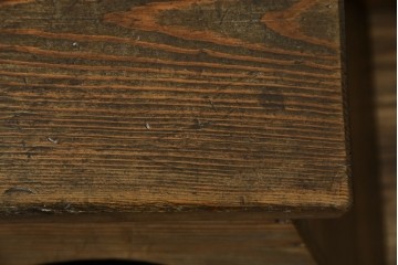 和製アンティーク　松材　古い木が味わい深いシンプルな踏み台　(R-074277)