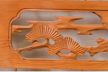 アンティーク建具　松・鷲　彫刻と組子細工の組み合わせが美しい欄間2枚セット(明り取り、明かり取り)(R-074282)