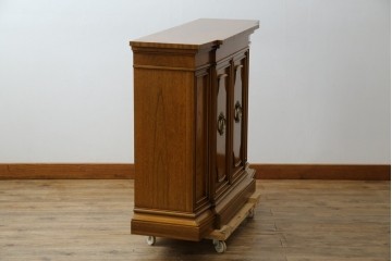 中古　美品　DREXEL HERITAGE(ドレクセルヘリテイジ)　FRANCHESCA(フランチェスカ)　リング取っ手が印象的なキャビネット　(R-074288)