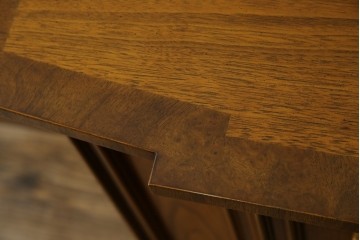 中古　美品　DREXEL HERITAGE(ドレクセルヘリテイジ)　FRANCHESCA(フランチェスカ)　リング取っ手が印象的なキャビネット　(R-074288)