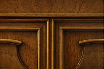 中古　美品　DREXEL HERITAGE(ドレクセルヘリテイジ)　FRANCHESCA(フランチェスカ)　リング取っ手が印象的なキャビネット　(R-074288)