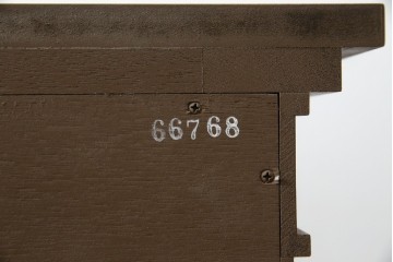 中古　美品　DREXEL HERITAGE(ドレクセルヘリテイジ)　FRANCHESCA(フランチェスカ)　リング取っ手が印象的なキャビネット　(R-074288)