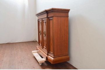 中古　美品!!　DREXEL HERITAGE(ドレクセルヘリテイジ)　FRANCHESCA(フランチェスカ)　クラシカルな佇まいが美しいサイドボード(クレデンザ、クリデンザ、収納棚、戸棚、サイドキャビネット、ホールチェスト)(R-074288)