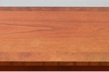 中古　美品!!　DREXEL HERITAGE(ドレクセルヘリテイジ)　FRANCHESCA(フランチェスカ)　クラシカルな佇まいが美しいサイドボード(クレデンザ、クリデンザ、収納棚、戸棚、サイドキャビネット、ホールチェスト)(R-074288)