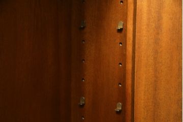 中古　DREXEL HERITAGE(ドレクセルヘリテイジ)　Triune(トライユン)　クラシカルな佇まいが魅力のコンソールテーブル(ホールチェスト、サイドボード、収納棚、戸棚、キャビネット)(定価約34万円)(R-074289)