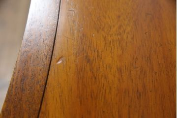 中古　DREXEL HERITAGE(ドレクセルヘリテイジ)　Triune(トライユン)　クラシカルな佇まいが魅力のコンソールテーブル(ホールチェスト、サイドボード、収納棚、戸棚、キャビネット)(定価約34万円)(R-074289)