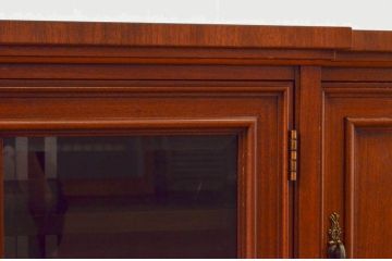 中古　美品!!　DREXEL HERITAGE(ドレクセルヘリテイジ)　FRANCESCA(フランチェスカ)シリーズ　上品な佇まいのテレビボード(テレビ台、ローボード、リビングボード、収納棚、戸棚)(定価約98万円)(R-074290)