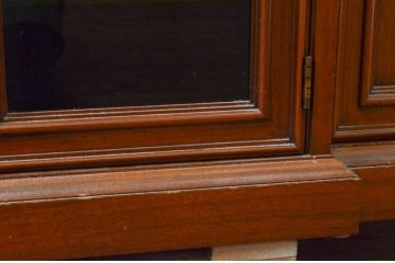中古　美品!!　DREXEL HERITAGE(ドレクセルヘリテイジ)　FRANCESCA(フランチェスカ)シリーズ　上品な佇まいのテレビボード(テレビ台、ローボード、リビングボード、収納棚、戸棚)(定価約98万円)(R-074290)