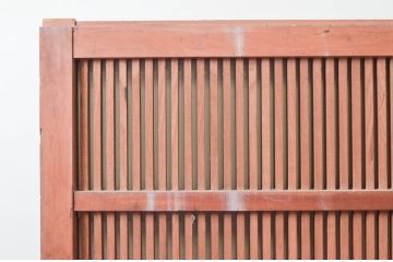 アンティーク建具　檜(ヒノキ)材・欅(ケヤキ)材　長い時を経て刻まれた味わいが魅力の格子蔵戸1枚(玄関戸、引き戸)(R-074294)