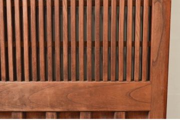 アンティーク建具　総欅(ケヤキ)材　堂々とした佇まいが存在感を放つ格子蔵戸1枚(きつね格子、狐格子、玄関戸、引き戸、枡格子、マス目、升目)(R-074298)