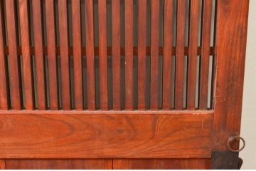 アンティーク建具　総欅(ケヤキ)材　堂々とした佇まいが存在感を放つ格子蔵戸1枚(きつね格子、狐格子、玄関戸、引き戸、枡格子、マス目、升目)(R-074298)