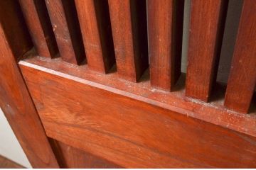 アンティーク建具　総欅(ケヤキ)材　堂々とした佇まいが存在感を放つ格子蔵戸1枚(きつね格子、狐格子、玄関戸、引き戸、枡格子、マス目、升目)(R-074298)