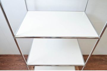 中古　USMハラー(USM Haller)　シンプルなデザインが取り入れやすい鉄製キャビネット(オープンラック、飾り棚、店舗什器)(定価約17万円)(R-074299)