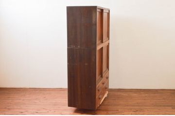 和製アンティーク　前面欅(ケヤキ)材　シンプルなデザインで取り入れやすい収納棚(戸棚、キャビネット、サイドボード、サイドキャビネット、店舗什器)(R-074301)