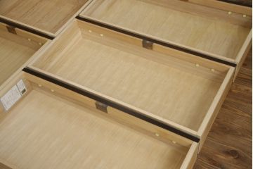 中古　欅(ケヤキ)材　和の空間づくりにおすすめな民芸箪笥(和箪笥、収納箪笥、衣装箪笥、整理箪笥、チェスト、引き出し)(R-074302)