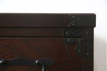 中古　欅(ケヤキ)材　和の空間づくりにおすすめな民芸箪笥(和箪笥、収納箪笥、衣装箪笥、整理箪笥、チェスト、引き出し)(R-074302)