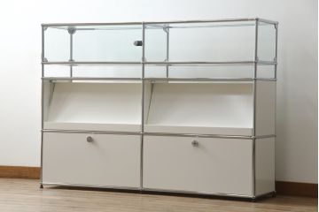 中古　USMハラー(USM Haller)　鍵付きショーケースが魅力の鉄製キャビネット(収納棚、ラック、飾り棚、陳列棚、ガラスケース、店舗什器)(R-074303)